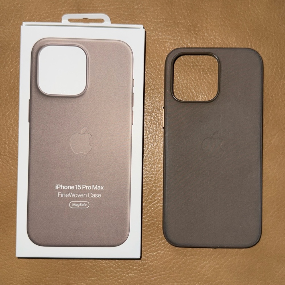 iPhone 15 pro max fine woven case